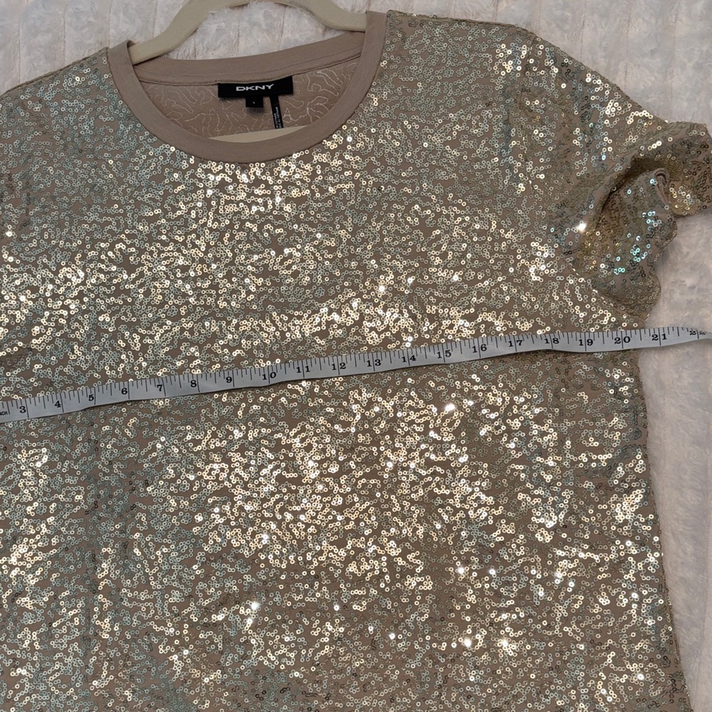 DKNY Short Sleeve Gold Sequin Top size L - Picture 8 of 8